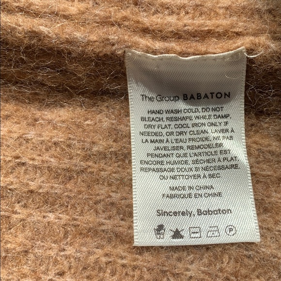 Babaton Oversize Caramel Oatmeal Alpaca Blend Sweater with Belt - Picture 12 of 13